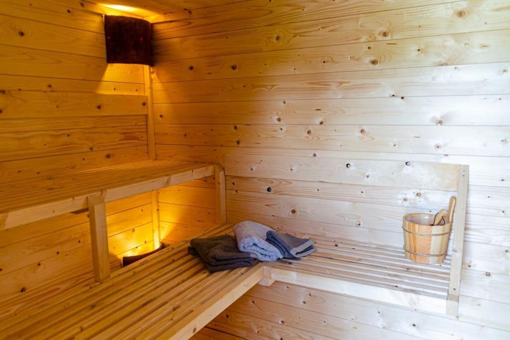 La Cabane Du Cerf Et Son Sauna Attre Extérieur photo